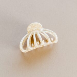RESIN HAIR CLAW