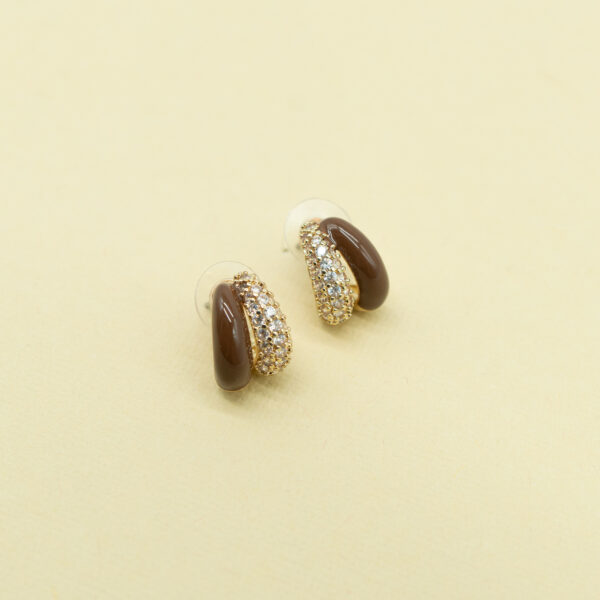 PAVE AND BROWN POST EARRINGS - Image 2