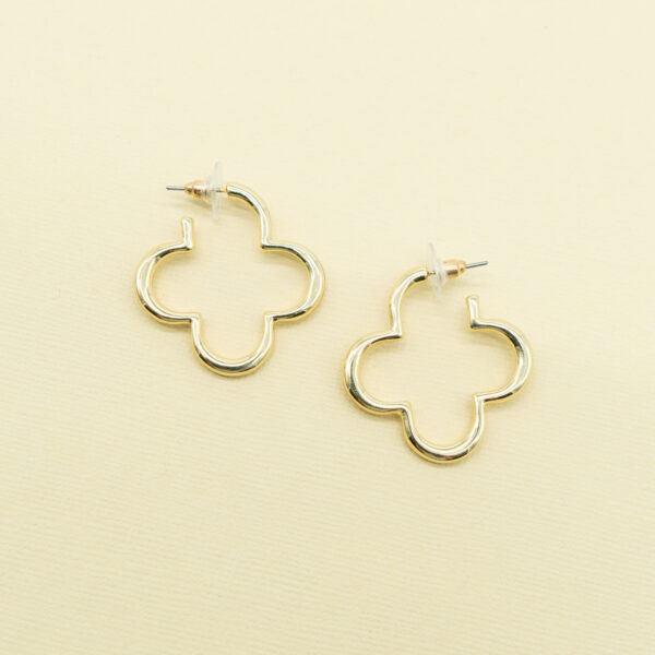 GOLD SHINY CLOVER EARRINGS - Image 2