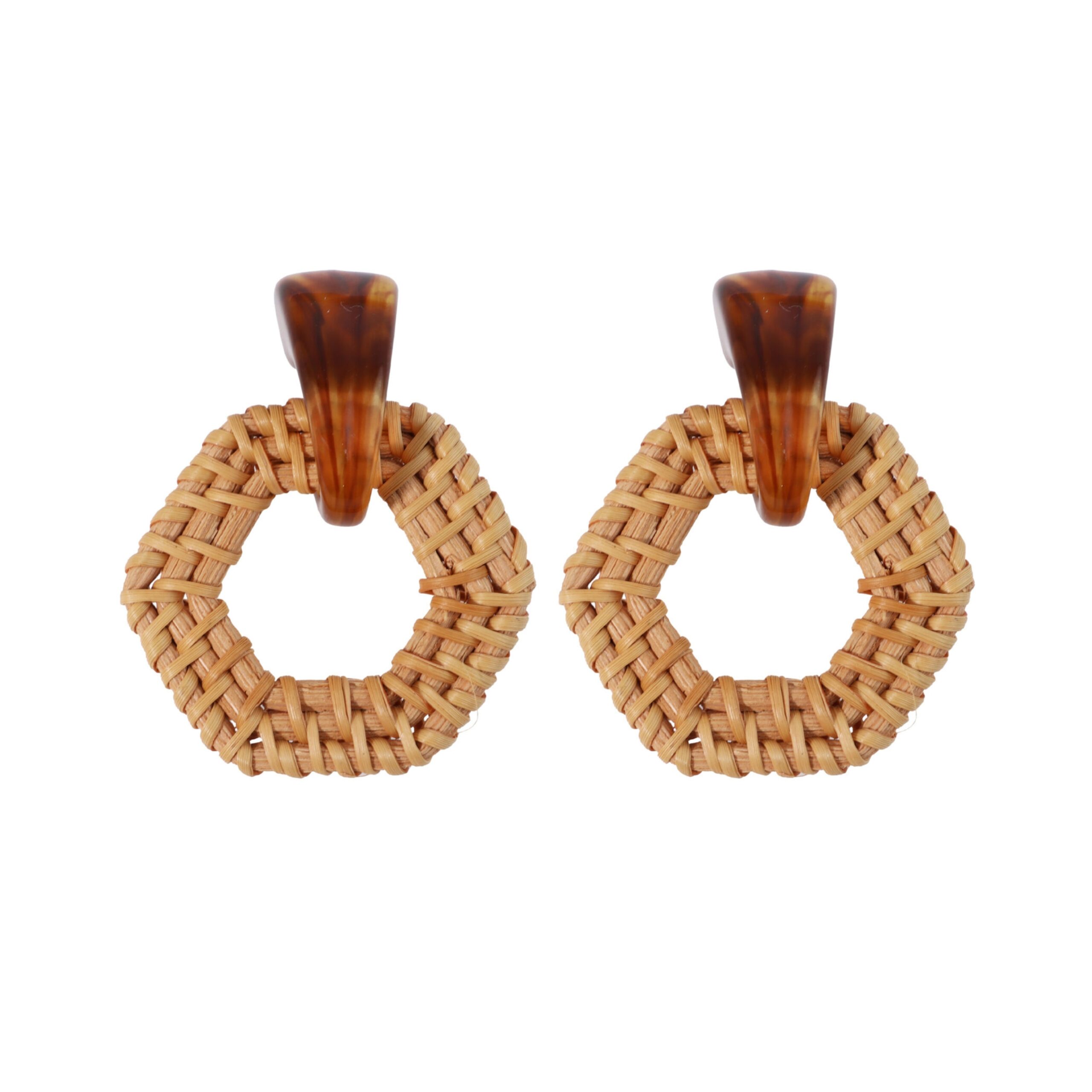 RATTAN AND RESIN POST EARRINGS