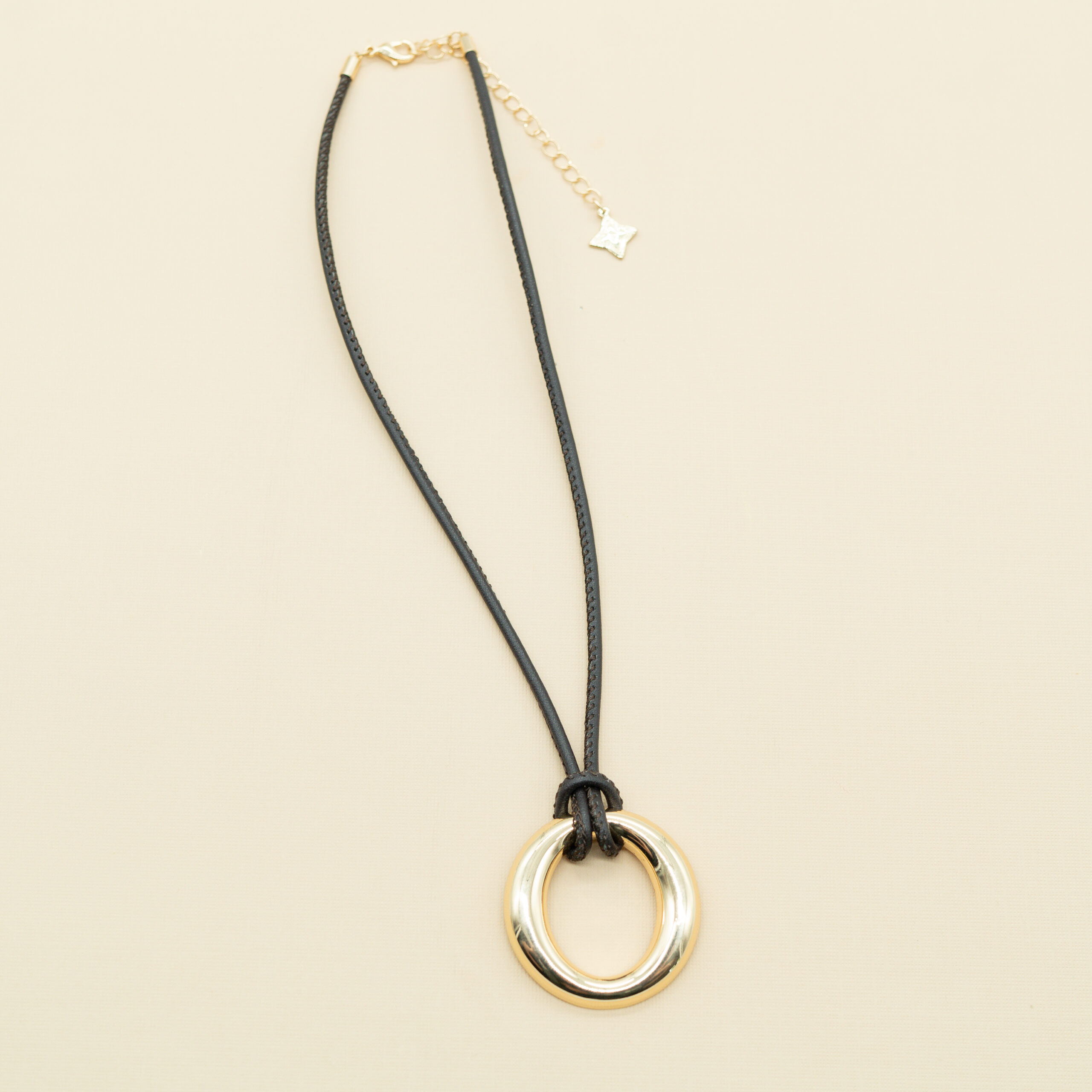 BLACK CORD PENDANT NECKLACE - Image 2