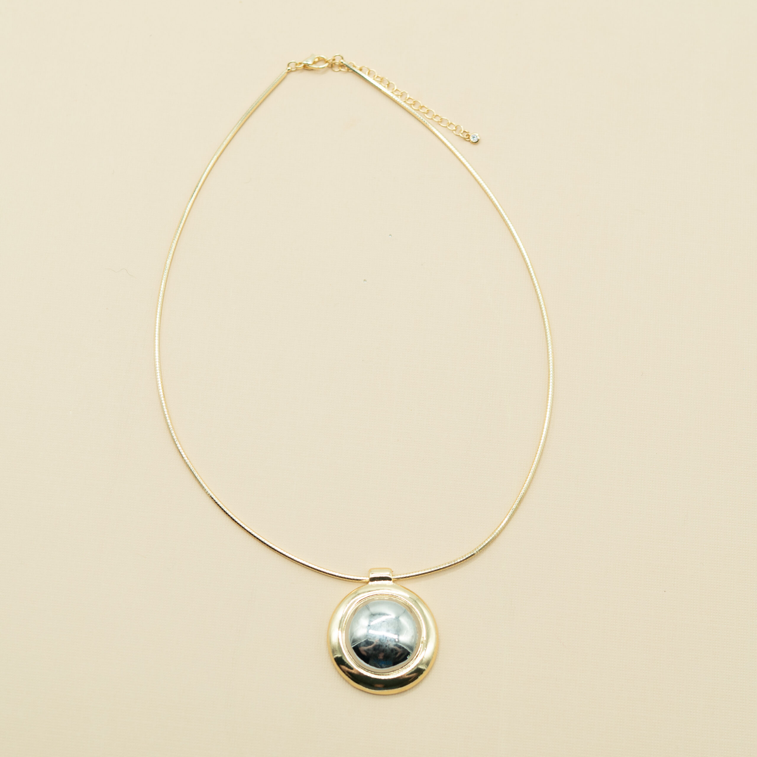 TWO TONE COLLAR NECKLACE - Image 3