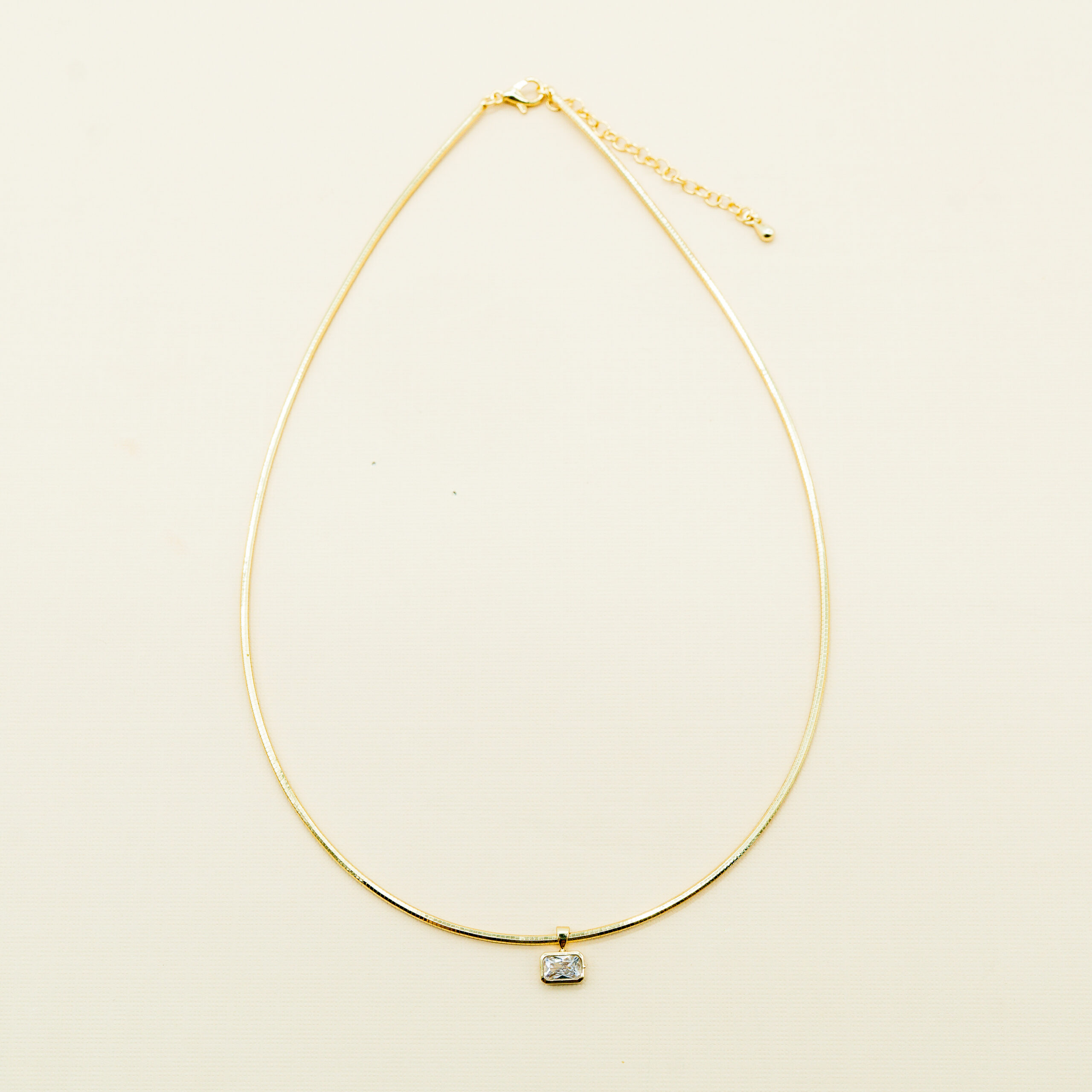 MINI CRYSTAL COLLAR NECKLACE - Image 3